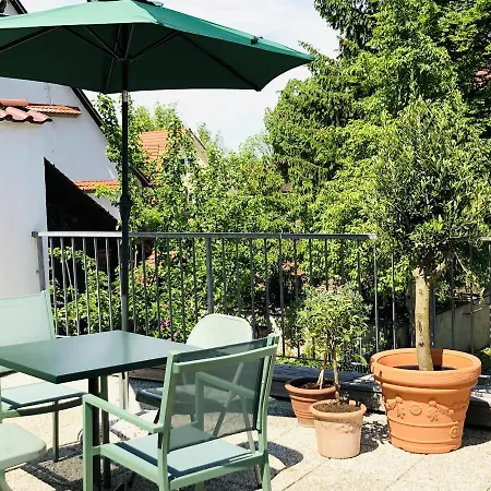 Apartment Kleines Stadthaus *